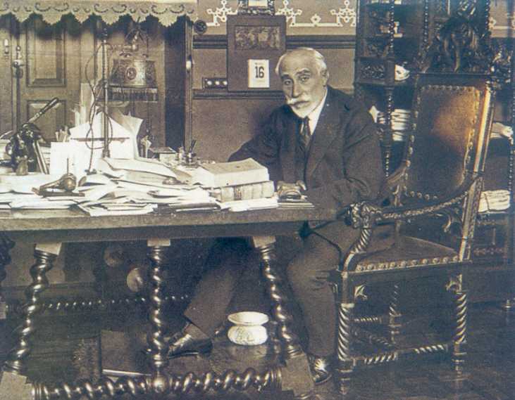 Dos aniversarios ignorados